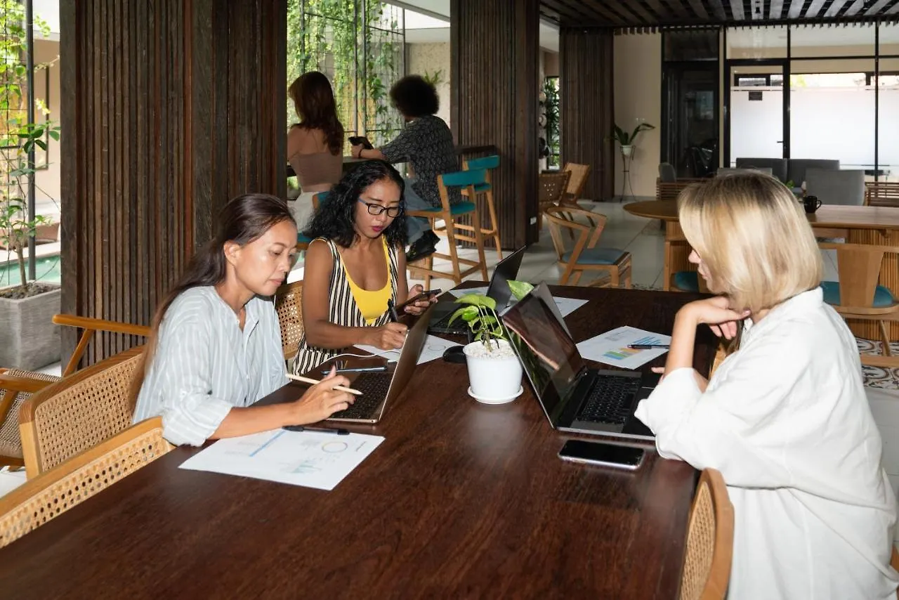 Hotel Tanaga Coliving Seminyak 3*,