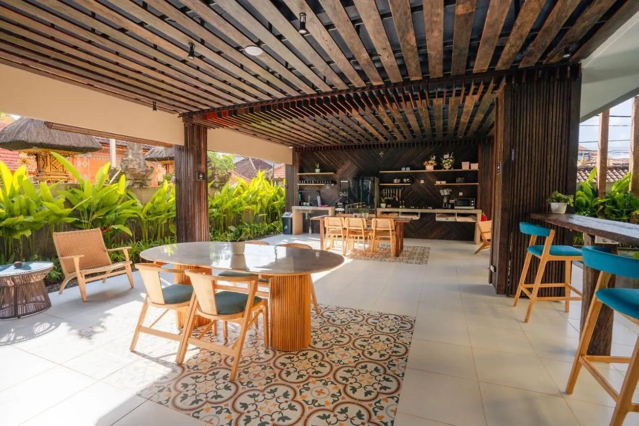 Hotel Tanaga Coliving Seminyak 3*,  Indonesia