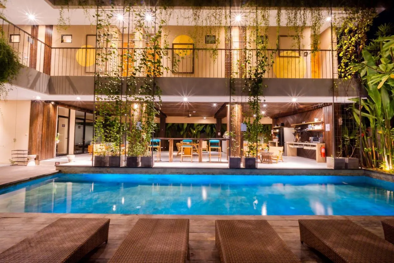 Tanaga Coliving Hotel Seminyak
