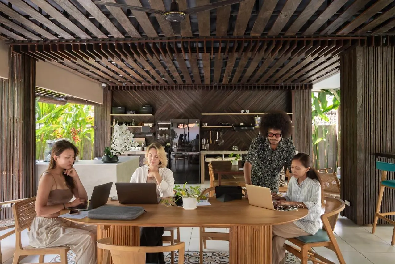 ***  Hotel Tanaga Coliving Seminyak Indonesia