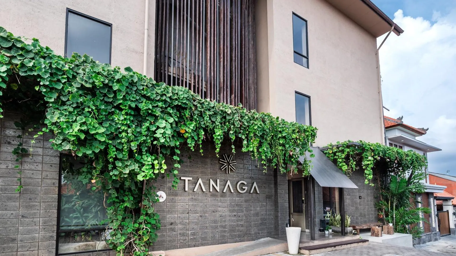 Hotel Tanaga Coliving Seminyak Indonesia